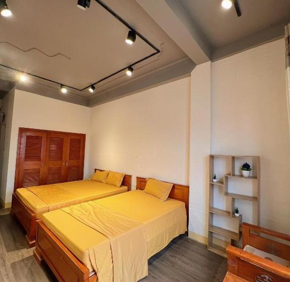 Economy Triple Room, Ninh Binh Central Backpackers Hostel