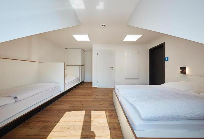 Четырехместный Номер Стандарт, The Bunk Hostel