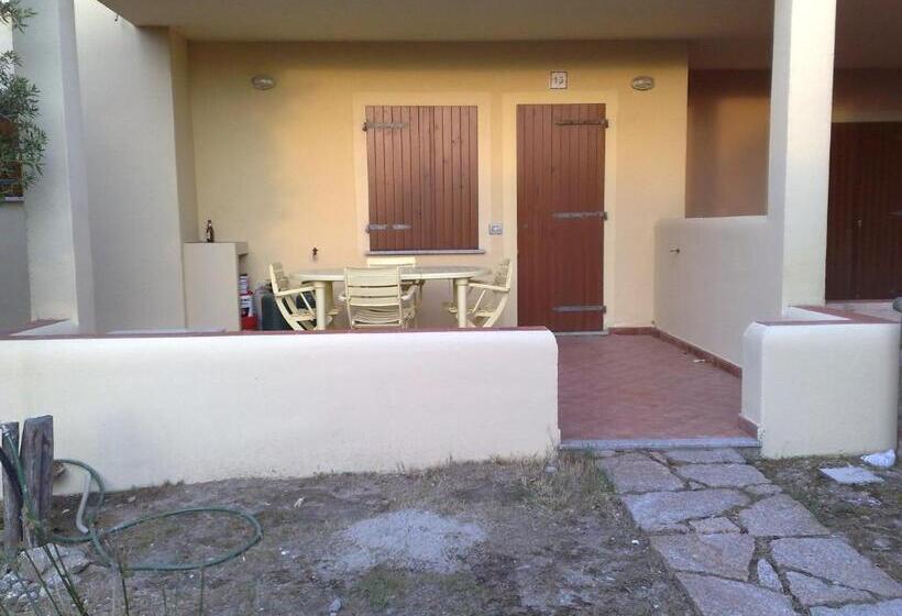 Апартаменты 1 Спальня Нижний Этаж, Villaggio Rena 2000