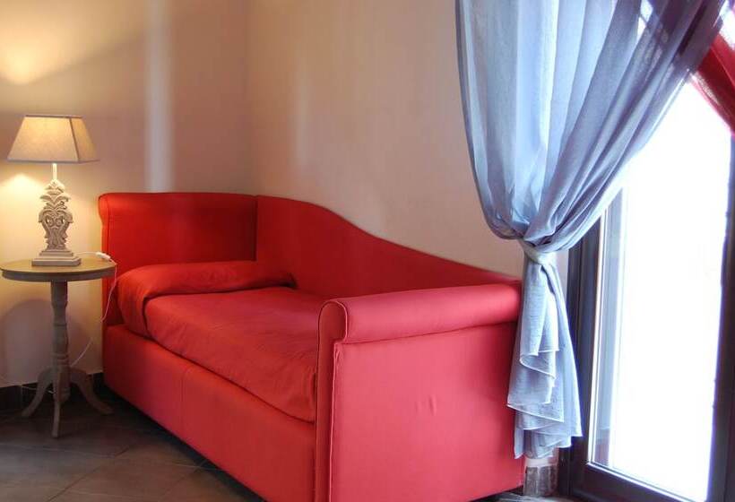 Номер Стандарт Трехместный, Portatenea   Atenea Collection