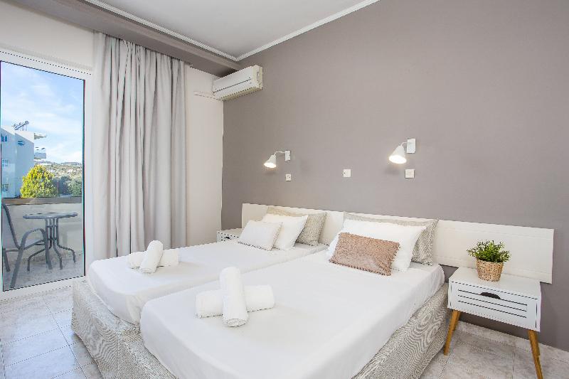 اتاق استاندارد, Evita Studios