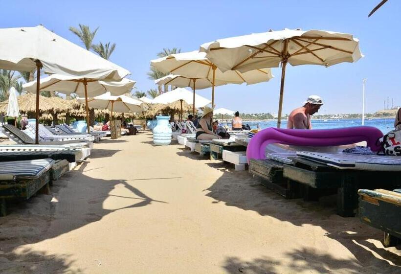 اتاق استاندارد سه نفره, Kanabesh Village