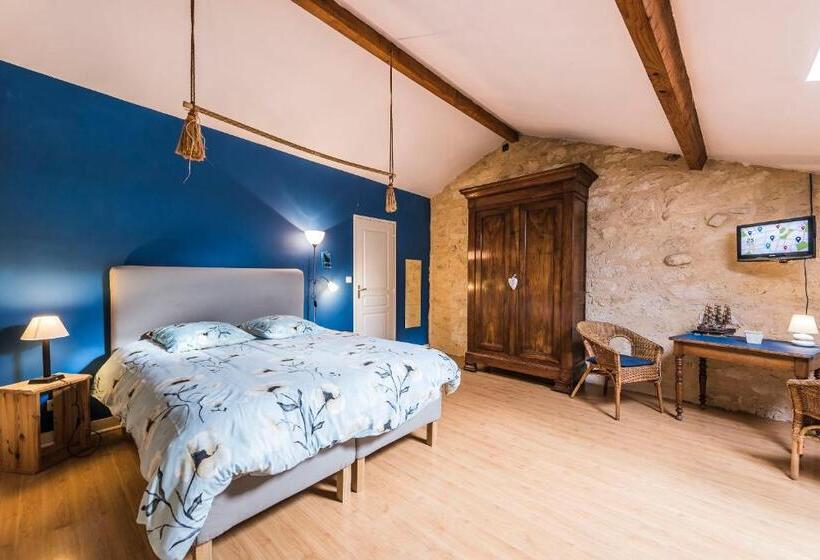 Номер Стандарт, Château Croix Beauséjour Maison Du Vigneron