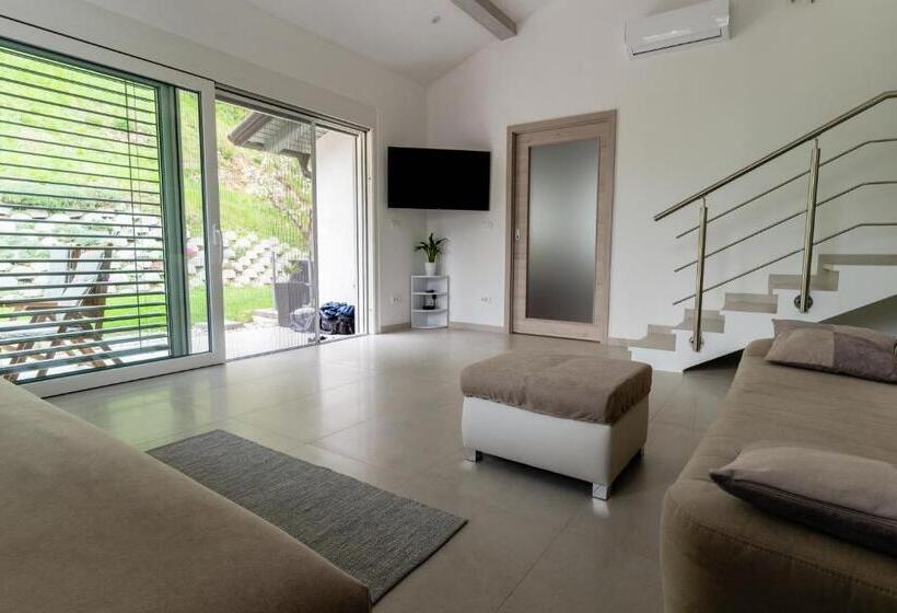 آپارتمان 1 خوابه با تراس, Apartment Kanalec
