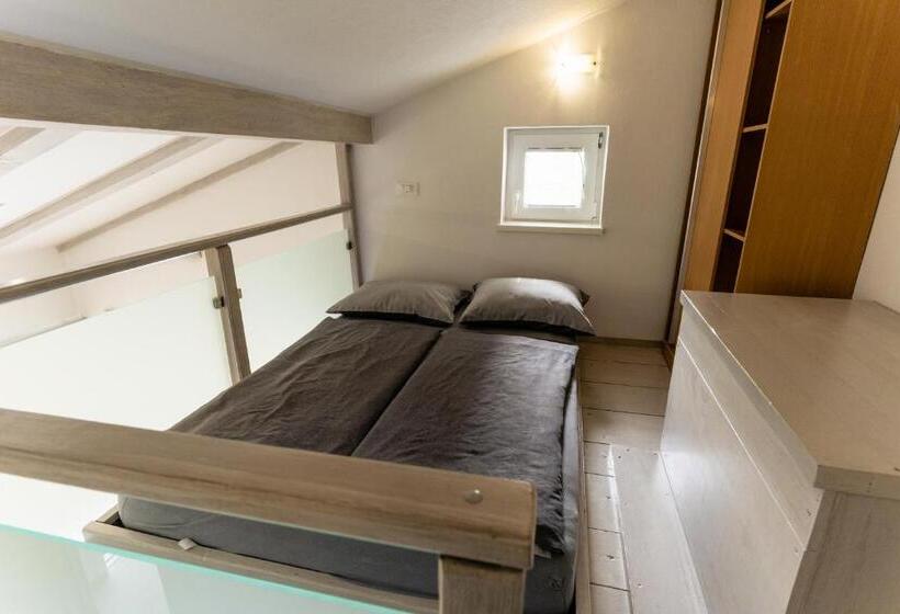 آپارتمان 1 خوابه با تراس, Apartment Kanalec