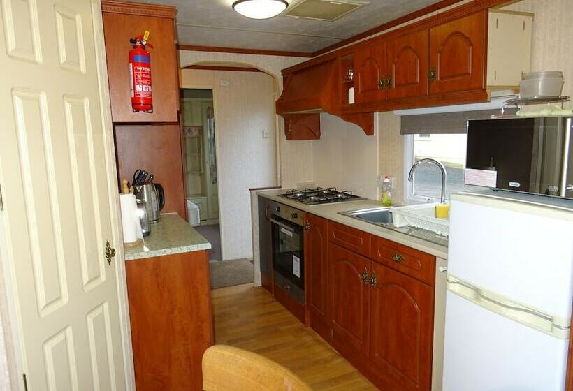 Дом 2 Спальни, Inver Caravan Park