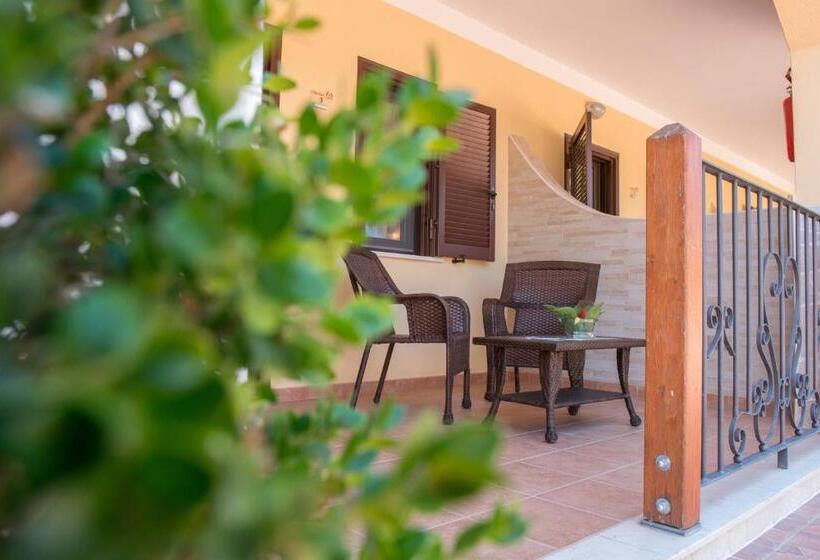 اتاق راحتی سه تخته, Villa Fenice Bed & Breakfast