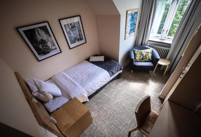 اتاق استاندارد یک نفره, Miatorp Hotell