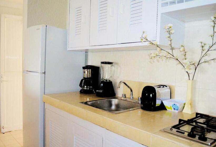 سوییت با چشم‌انداز دریا, Arrecifes Suites