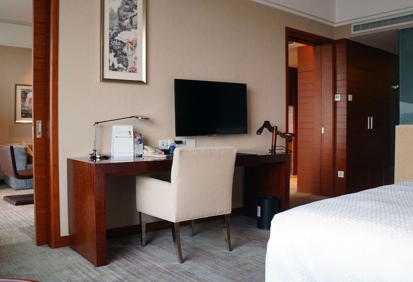 Люкс Комфорт, Four Points By Sheraton Taicang