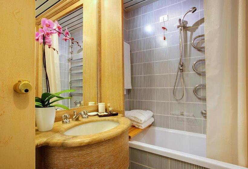 اتاق راحتی, Grand Hotel Presolana