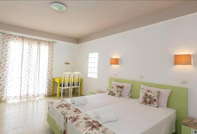 اتاق استاندارد, Pelagia Bay