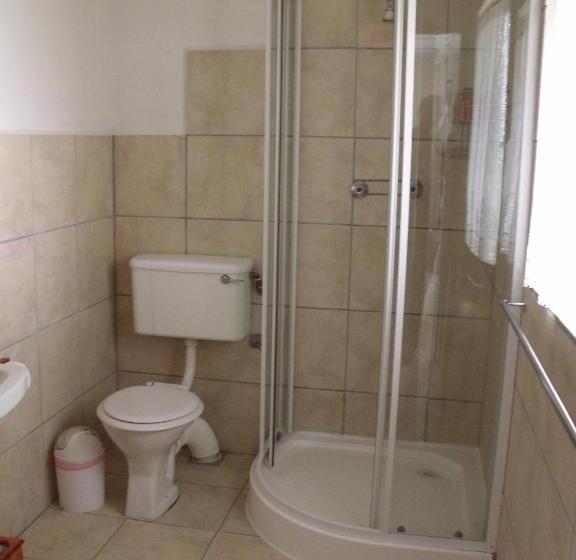 Номер Стандарт с Койками, Bisibee Guest House