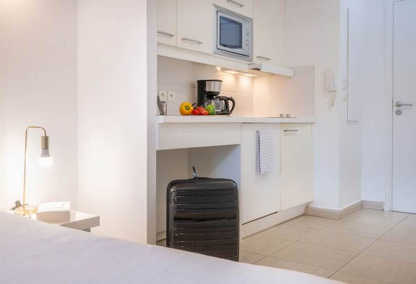 Студия Стандарт, Nemea Appart Hotel Le Lido Cagnes Sur Mer