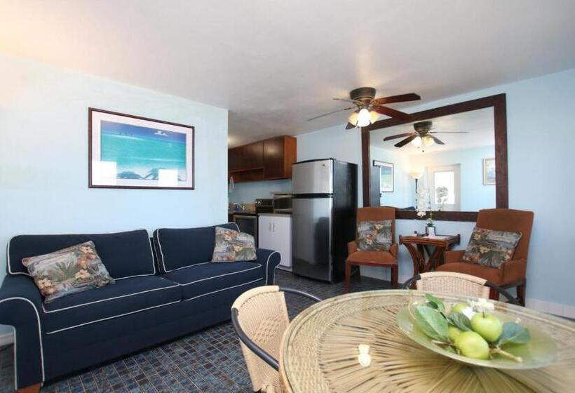 Люкс, Sunset Cove Beach Resort
