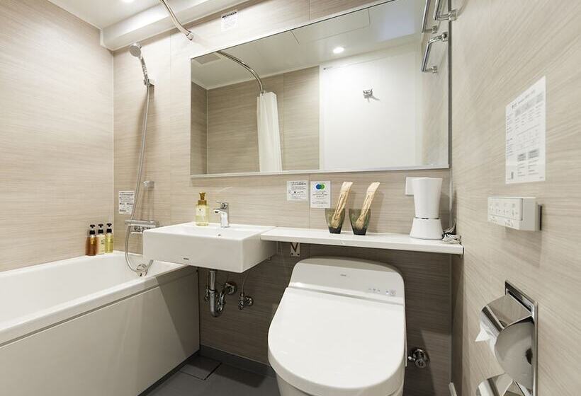Номер Стандарт, Androoms Naha Port