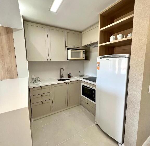 带海景的复工套房, Jurerê Beach Village   Suíte