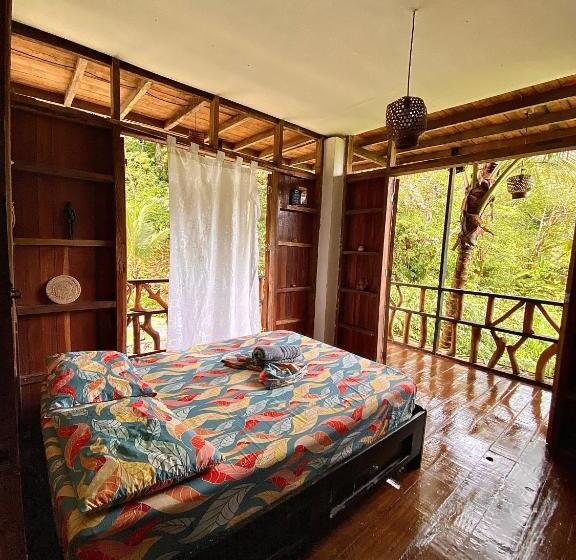 디럭스 룸, Utria Hostel