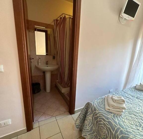 اتاق استاندارد یک نفره, B&b Emmanuel