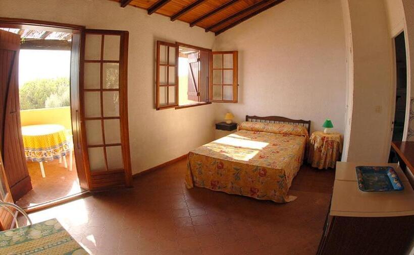 استودیوی استاندارد با چشم‌انداز دریا, Motel Logis D Abartello