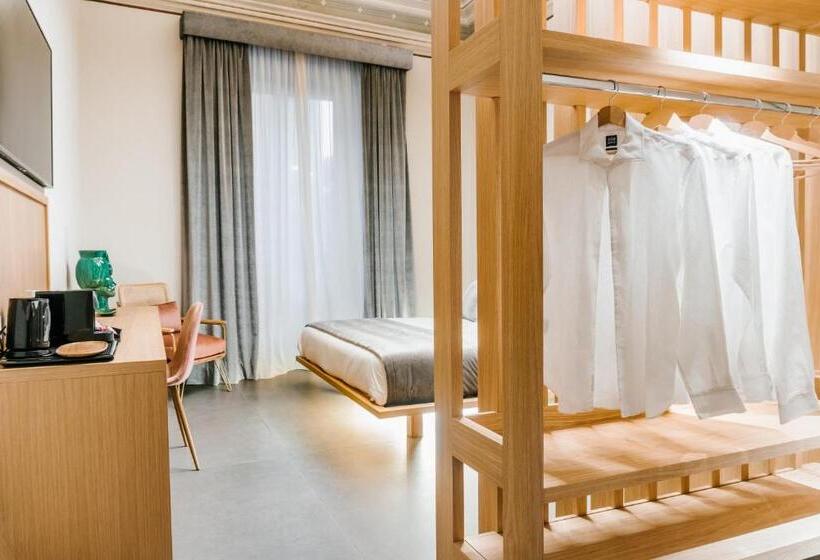 اتاق لوکس, Etnea Suite 270