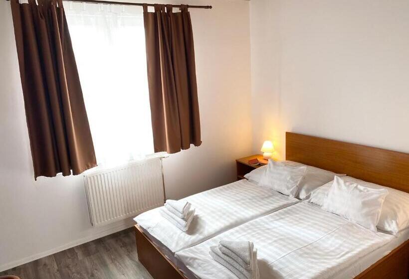 Номер Стандарт, Megnyugtat Lak Apartmanház