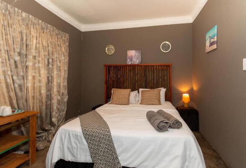 اتاق اکونومی, Woodpeckers Guest House