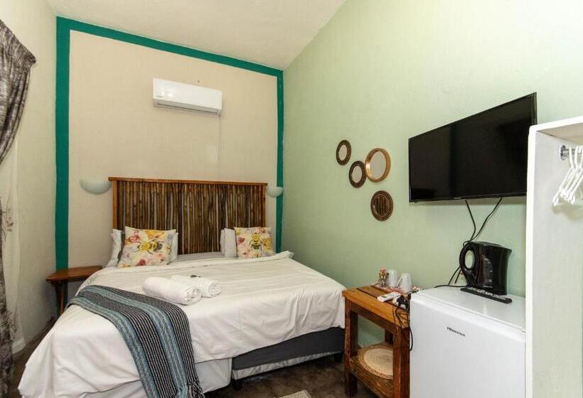 اتاق استاندارد با چشم‌انداز باغ, Woodpeckers Guest House