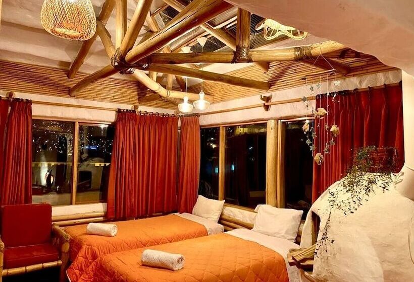 اتاق استاندارد سه نفره, Hostal Madre Tierra