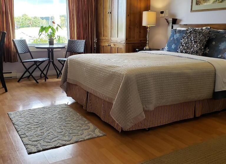 スタンダードルーム, Antigonish Evergreen Inn