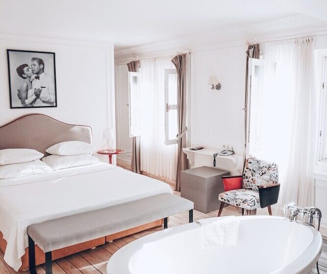 Люкс Сеньор, Vintage Hotel Alacati