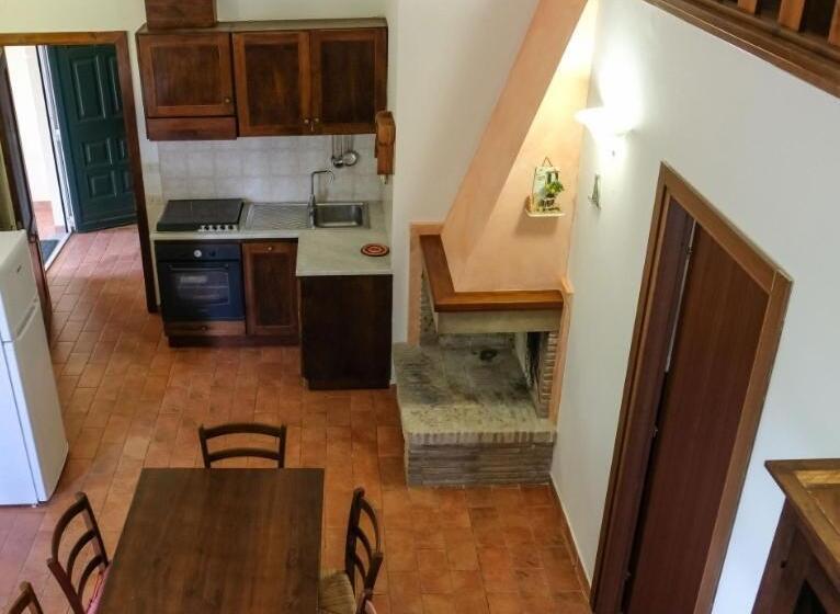 סטודיו משפחתי, Agriturismo Tognoloni