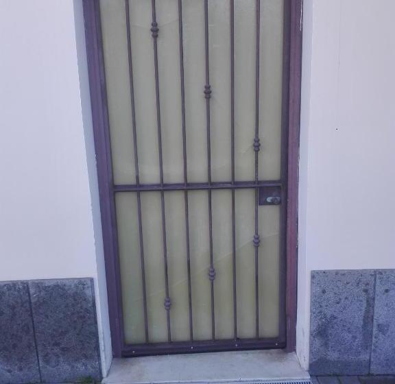 Номер Стандарт Индивидуальный Совместная Ванная, A Santy S Roomsbagno Condiviso Sharedboth2piano No Lift No Shuttle  No Pasti No Meal,  A Pagamento A