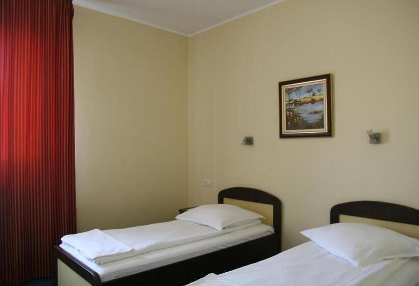 Четырехместный Номер Классик, Motel Kilometrul Zero