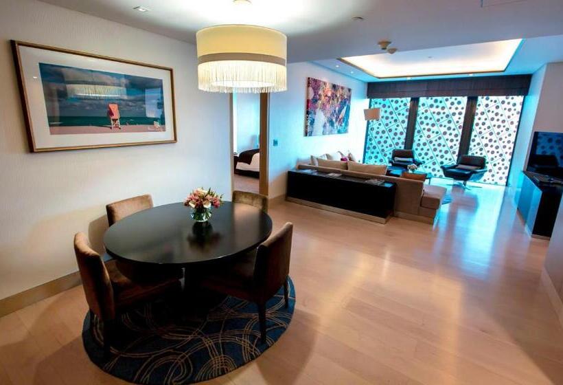 2 Bedrooms Apartment City View, Apartments By Fairmont Baku Flame Towers