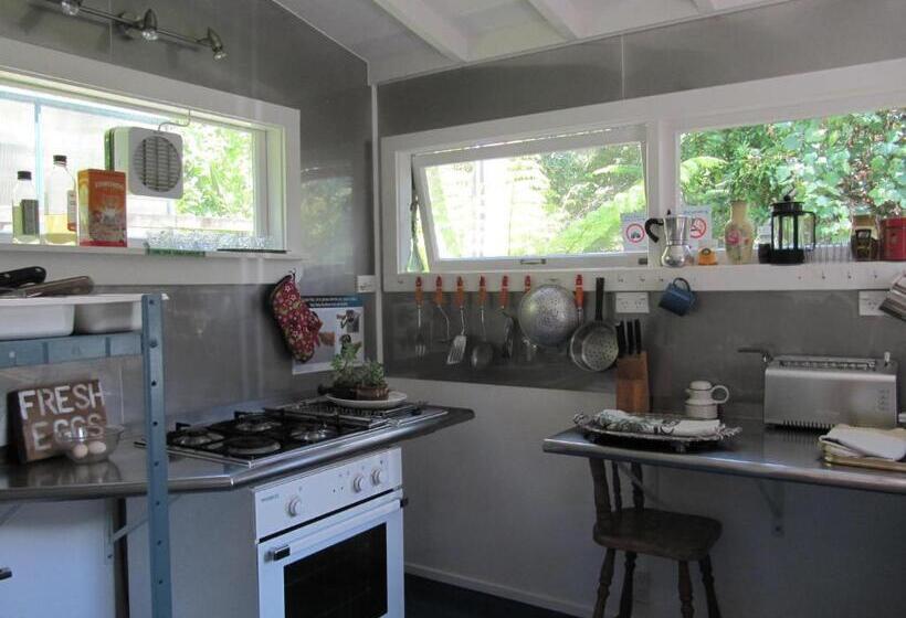 복층 룸 퀸 침대, Waiheke Island Guesthouse