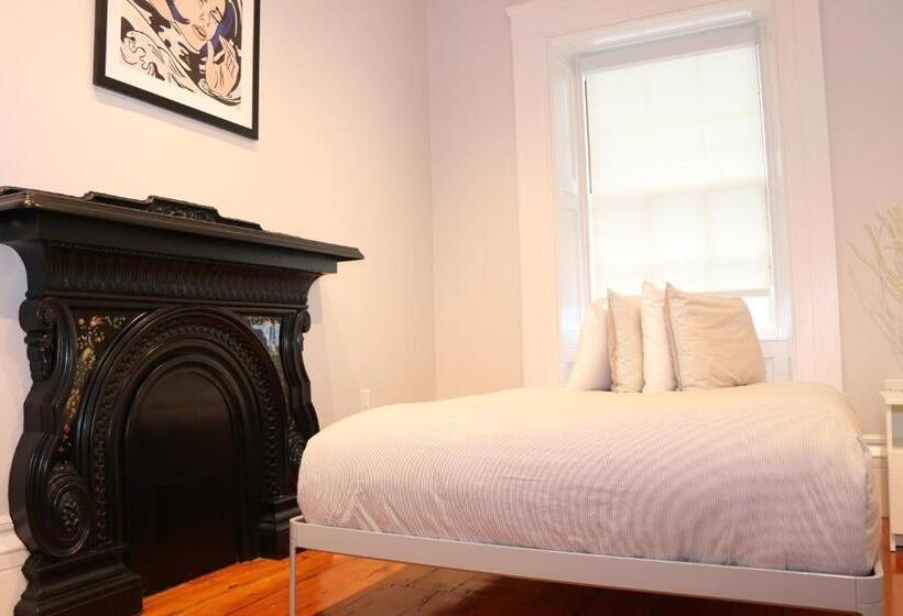 Студия Стандарт, Charming & Stylish Studio On Beacon Hill #11