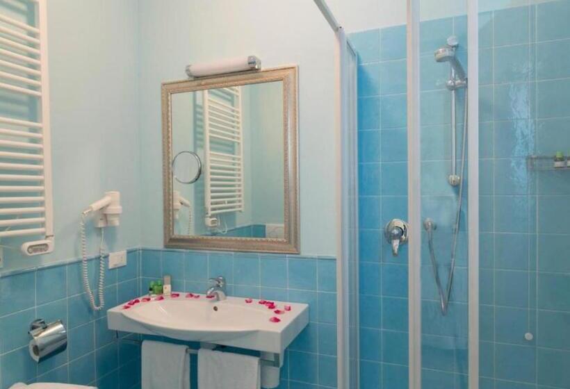 اتاق لوکس با تراس, Beyou Hotel Villa Rosa