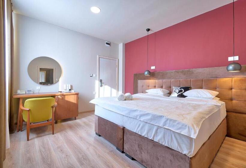 اتاق استاندارد یک نفره, Boutique Hotel St Georgije