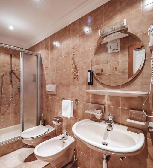 Номер Стандарт Индивидуальный с Балконом, Das Berghotel   Plan De Gralba