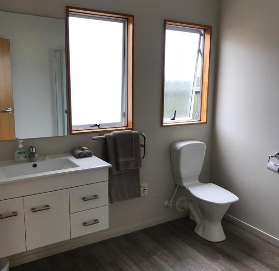 Студия Стандарт, Jade Court Motel