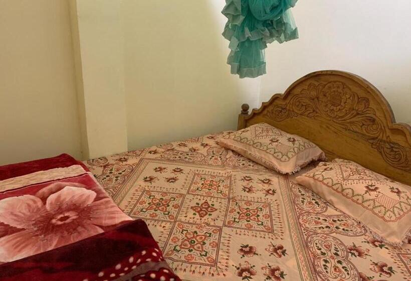 Номер Deluxe, Hello Super Hostel