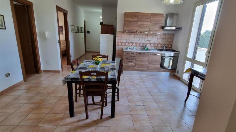 آپارتمان 1 خوابه با چشم‌انداز دریا, Catona House