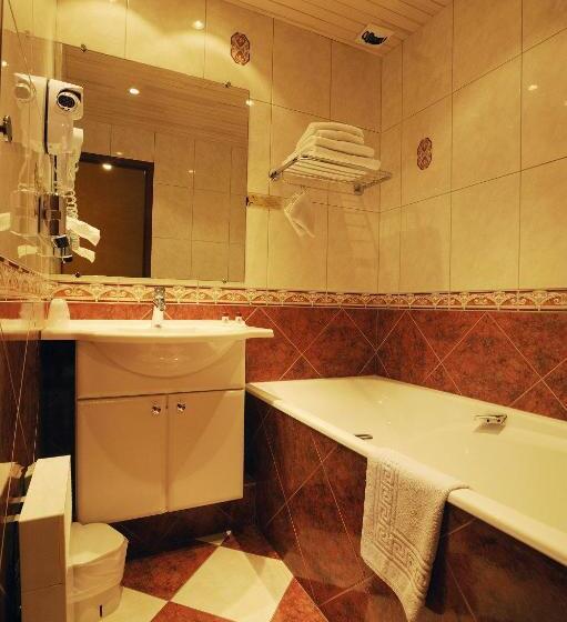 Трехместный Номер Комфорт, Cit Hotel   Hotel Le Cèdre