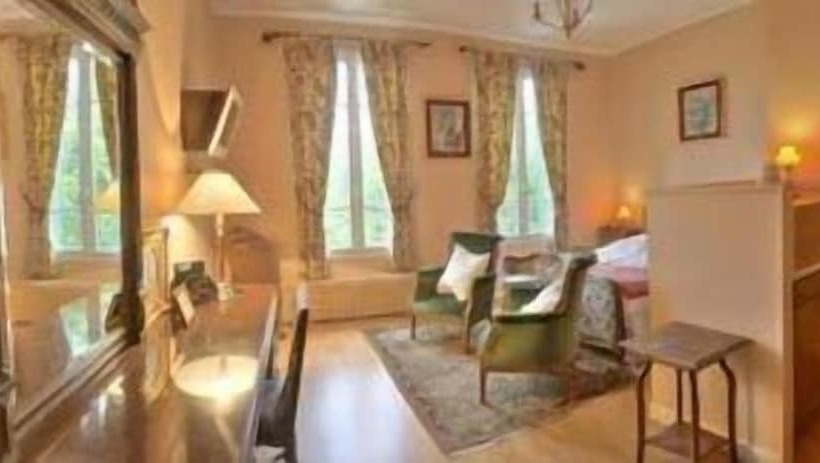 Номер Стандарт, Auberge Des écluses