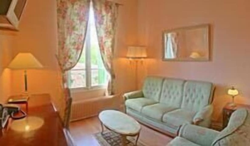 Номер Стандарт, Auberge Des écluses