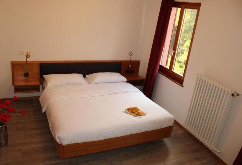 اتاق خانوادگی, Casa Annita