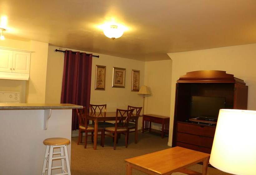 Люкс, Midtown Motel & Suites