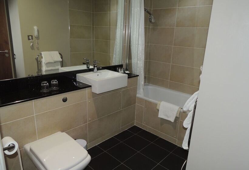 اتاق استاندارد یک نفره, Rox Hotel Aberdeen By Compass Hospitality