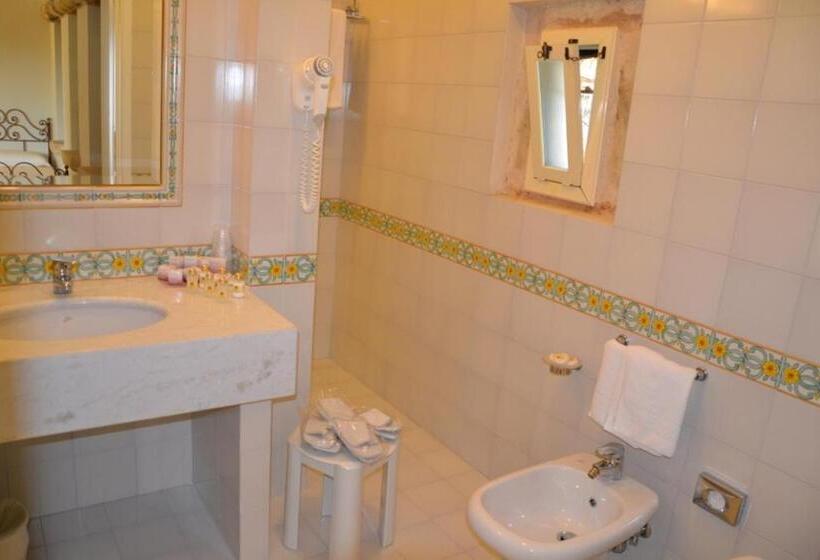 Трехместный Номер Классика, Sangiorgio Resort & Spa